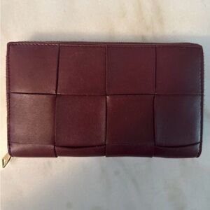 Bottega Veneta Burgundy Wallet